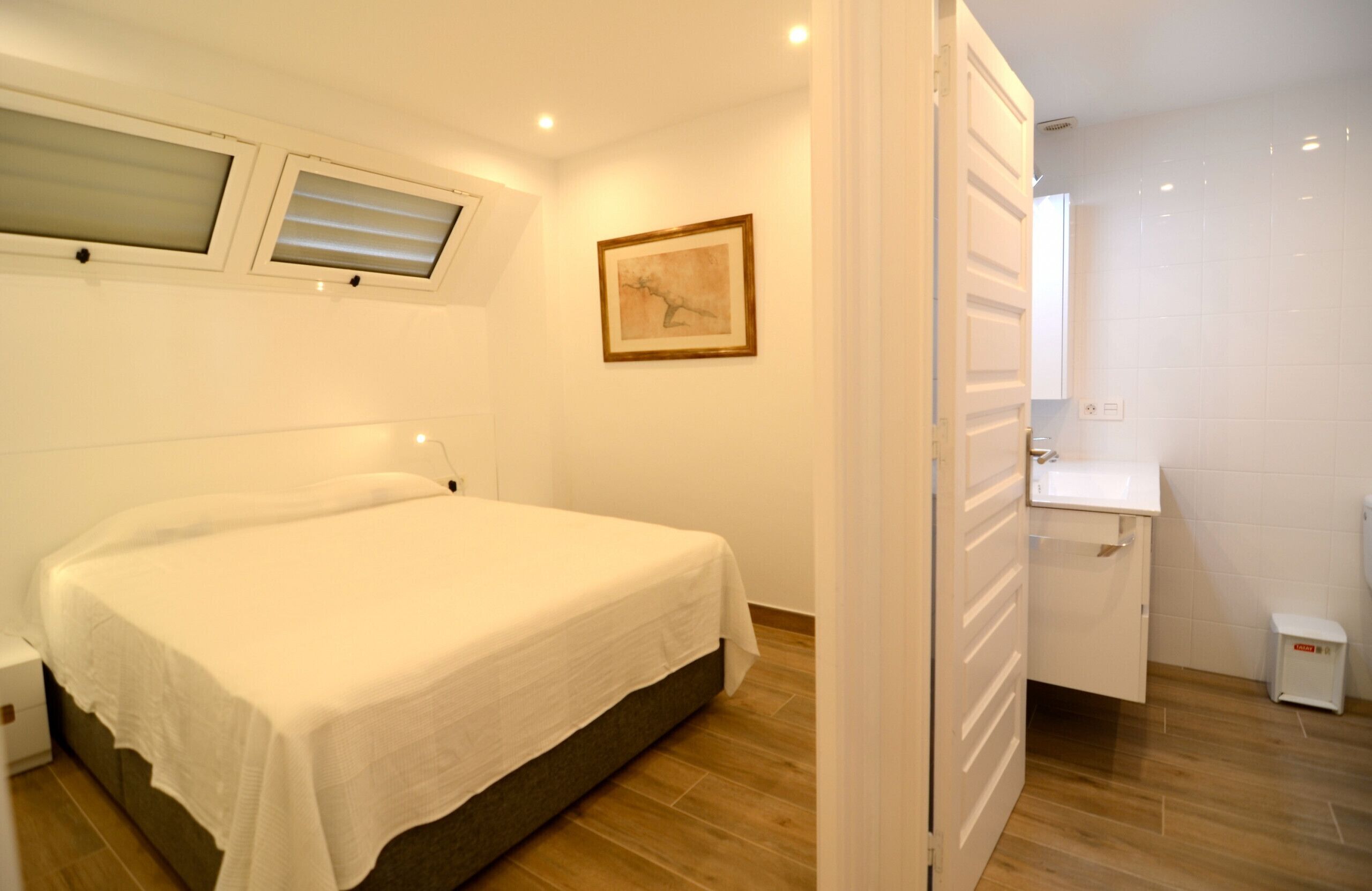 1 camera, ferro/asse da stiro, Wi-Fi gratuito, lenzuola