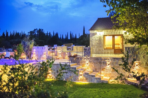 Exterior - Villa Giulia with private pool, near Dubrovnik.  (Cilipi)