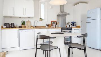 Fridge, microwave, oven, toaster