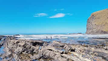 Una playa cerca