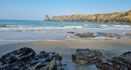 4* self catering, farm stay cottage. Sleeps 4