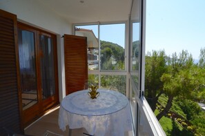 تناول الطعام