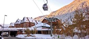 Val de Ruda Luxe 53 by FeelFree Rentals