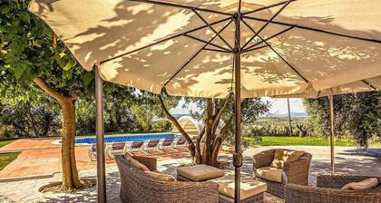 Catalunya Casas: Land Masia Gipot f��r 22 Gäste, nur 20 Minuten von den Str�����nden von Sitges entfernt!