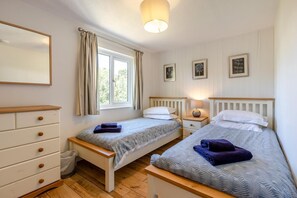3 bedrooms, iron/ironing board, travel crib, WiFi (free) - 3 Bed in Braunton (oc-salar) (Georgeham)