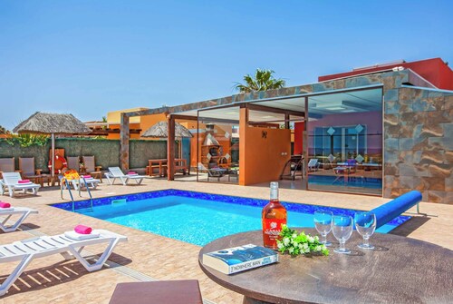 Villa Oneida - Drei Schlafzimmer Villa, Schläft 6