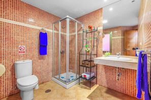Shower, towels