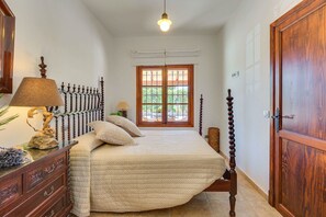 2 quartos, Wi-Fi de cortesia, roupa de cama