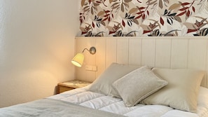 2 chambres, fer et planche à repasser, Wi-Fi gratuit, draps fournis