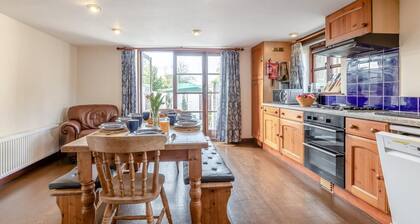 4 Bed in Westward Ho! (oc-n1623)