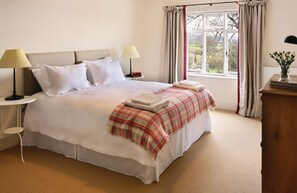 7 dormitorios, tabla de planchar con plancha, cuna de viaje y Internet