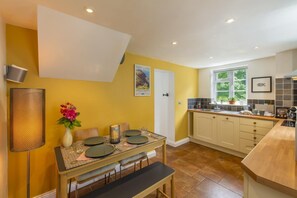 Dining - 2 Bed in Lynton (oc-trelyn) (Lynmouth)