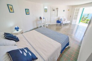 4 dormitoris, planxa i posts de planxar, Internet i roba de llit 