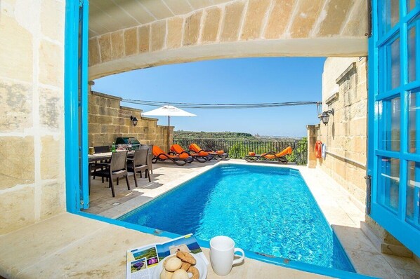Piscina
