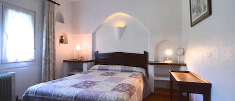2 Schlafzimmer, Bügeleisen/Bügelbrett, Bettwäsche
