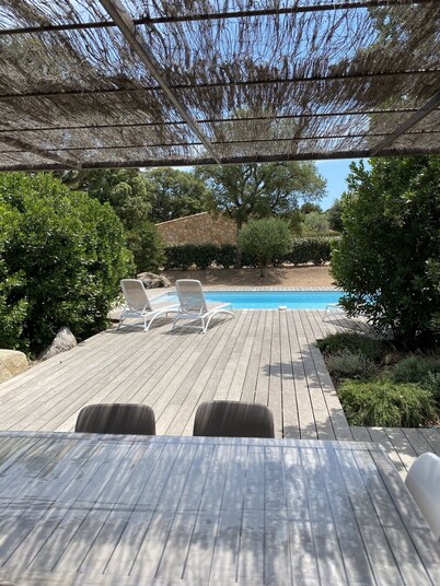 STE LUCIE DE PORTO VECCHIO nuevo establo aire acondicionado / piscina climatizada (**** clasificada)