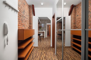 Apartament de luxe, 3 dormitoris | Bany | Combinació de dutxa i banyera i banyera profunda