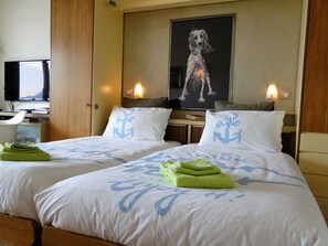 1 bedroom, free WiFi, bed sheets - Breathtaking View for a Romantic Stay (Lugano)