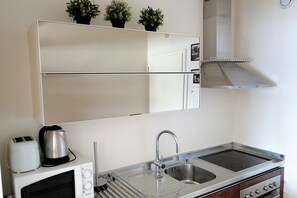 Fridge, microwave, oven, stovetop - Breathtaking View for a Romantic Stay (Lugano)