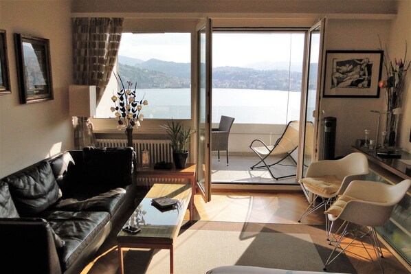 Smart TV y reproductor de DVD 