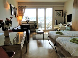 1 bedroom, free WiFi, bed sheets - Breathtaking View for a Romantic Stay (Lugano)