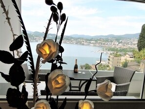 Interior - Breathtaking View for a Romantic Stay (Lugano)