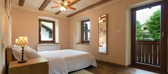 Polovnik House, Soca Valley