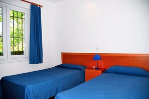 1 bedroom, iron/ironing board, bed sheets