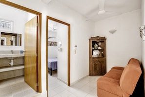 2 chambres, fer et planche à repasser, Wi-Fi, literie fournie