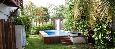 المنطقة المحيطة بالمنشأة