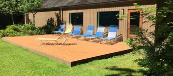 Snowater Condo #Story Condo with Wifi- Sleeps 4 - Beautifully decorated!