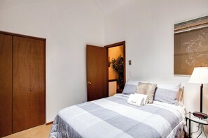 2 bedrooms, Internet