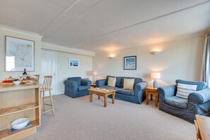 TV - 2 Bed in Clifton Court (oc-fl24) (Croyde)
