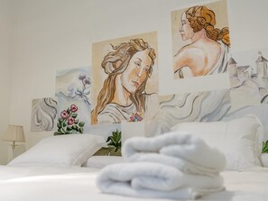2 bedrooms, iron/ironing board, Internet, bed sheets