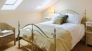 3 bedrooms, iron/ironing board, Internet, bed sheets