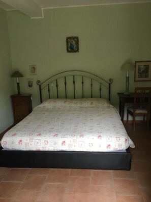 1 chambre, coffres-forts dans les chambres, Wi-Fi, draps fournis