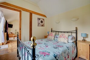 1 Schlafzimmer, Bügeleisen/Bügelbrett, Bettwäsche