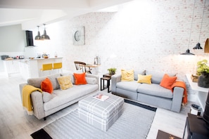 Ground floor: Sitting room