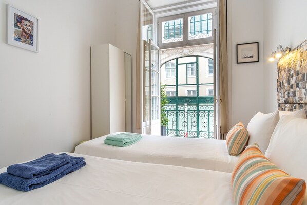 3 bedrooms, iron/ironing board, free WiFi