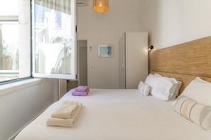 3 bedrooms, iron/ironing board, free WiFi