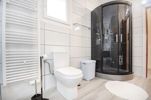 Shower, towels