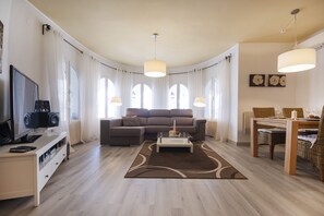 Flachbildfernseher, Kamin