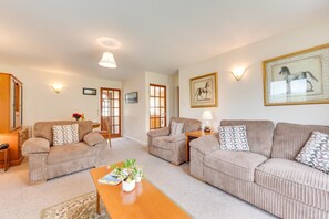 TV - 1 Bed in Ilfracombe (oc-n2052) (Berrynarbor)