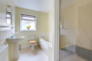 Towels - 1 Bed in Ilfracombe (oc-n2052) (Berrynarbor)