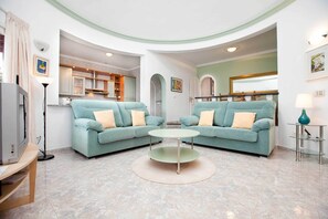 DVD-Player, Tischtennisplatte