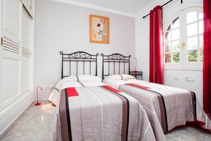 3 Schlafzimmer, Bügeleisen/Bügelbrett, WLAN, Bettwäsche