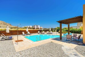Villa (5 Bedrooms) | Exterior