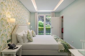 1 chambre, bureau, fer et planche à repasser, Wi-Fi