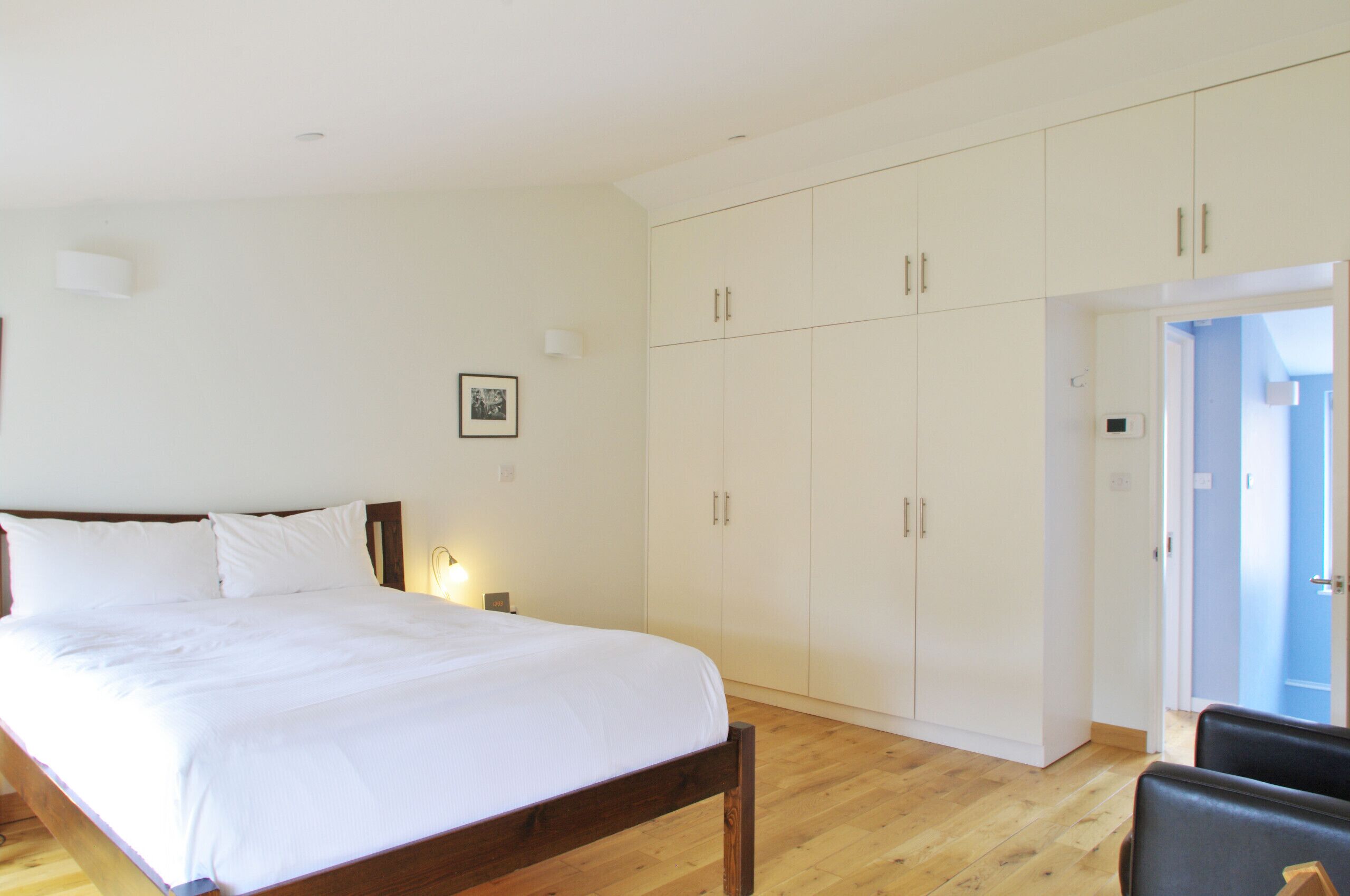 3 bedrooms, iron/ironing board, travel crib, free WiFi