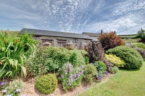 Exterior - 3 Bed in Tiverton (oc-thresh) (Cove)